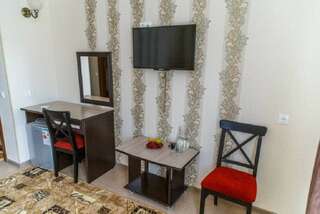 Гостиница Виктория Анапа Трехместный Люкс с балконом-3