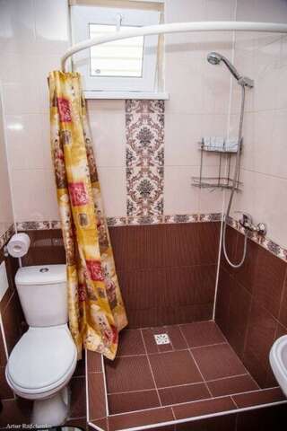 Гостиница Виктория Анапа Трехместный Люкс с балконом-7